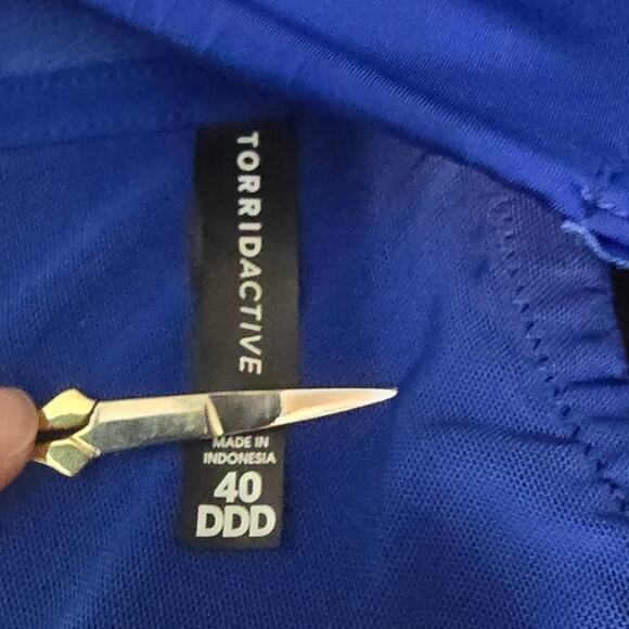 Torrid Active Stunning Blue Athletic Adjustable Strap Women's Sports Bra 40DDD - Picture 3 of 4